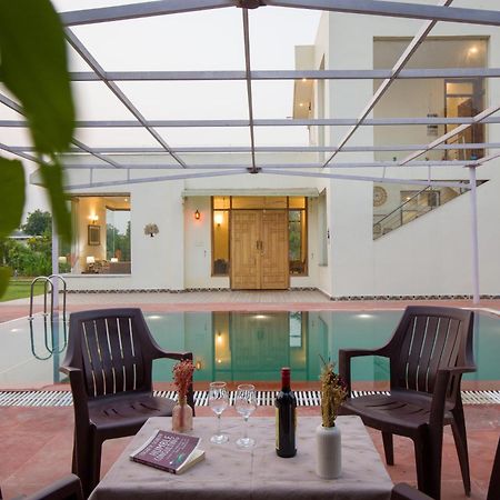 Alaya Stays Raga 2Bhk Farmstay With An Entertainment Lounge Sohna Zewnętrze zdjęcie